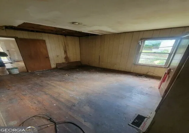 Photo 2 of Single family home for sale at 264 Sw Booker, Atlanta, GA 30315 | MLS# 10852528 | Listing updated on 2026-10-08