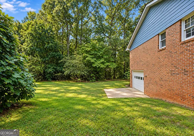 Photo 4 of Single family home for sale at 3483 Monica Ln SW, Conyers, GA 30094 | MLS# 10853724 | Listing updated on 2026-09-26