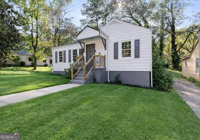 Photo 1 of Single family home for sale at 1347 Westmont Rd Sw, Atlanta, GA 30311 | MLS# 10841113 | Listing updated on 2026-09-08