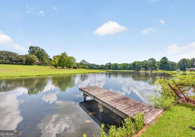 Photo 3 of Single family home for sale at 976 Sw Walker Lake Rd, Conyers, GA 30094 | MLS# 10837738 | Listing updated on 2026-09-15