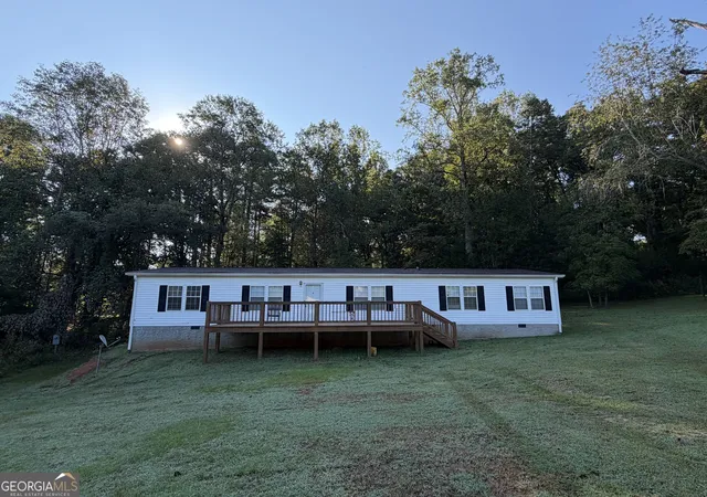 Photo 2 of Manufactured home for sale at 206 Benifield Dr, Lavonia, GA 30553 | MLS# 10847959 | Listing updated on 2026-09-17