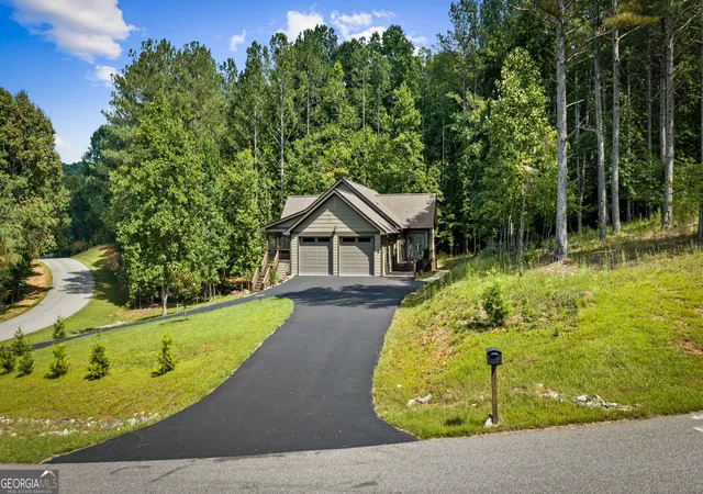 Photo 3 of Single family home for sale at 105 Loftis Mtn Rd, Blairsville, GA 30512 | MLS# 10849315 | Listing updated on 2026-10-02