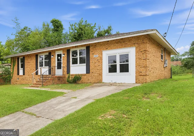 Photo 2 of Single family home for sale at 3323 Hillis Rd, Augusta, GA 30906 | MLS# 10846210 | Listing updated on 2026-09-30