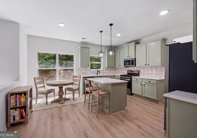 Photo 3 of Single family home for sale at 4680 Carver Ct, Cumming, GA 30040 | MLS# 10824762 | Listing updated on 2026-09-19