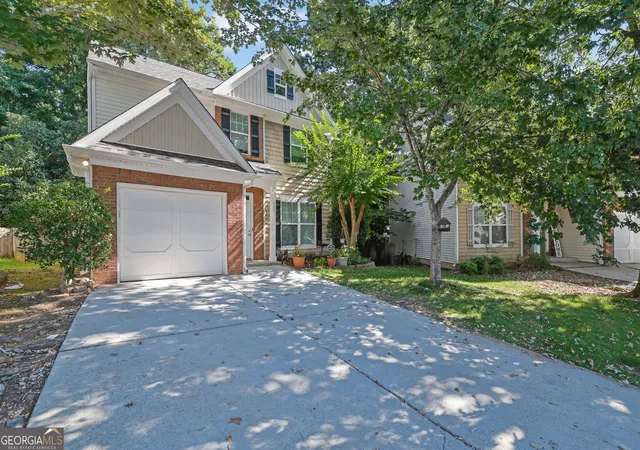 Photo 2 of Single family home for sale at 195 Cool Weather Dr, Lawrenceville, GA 30045 | MLS# 10843420 | Listing updated on 2026-09-10