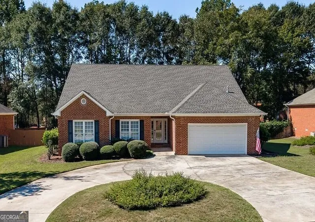 Photo 3 of Single family home for sale at 850 Saint Ives Ln, Athens, GA 30606 | MLS# 10845066 | Listing updated on 2026-10-27