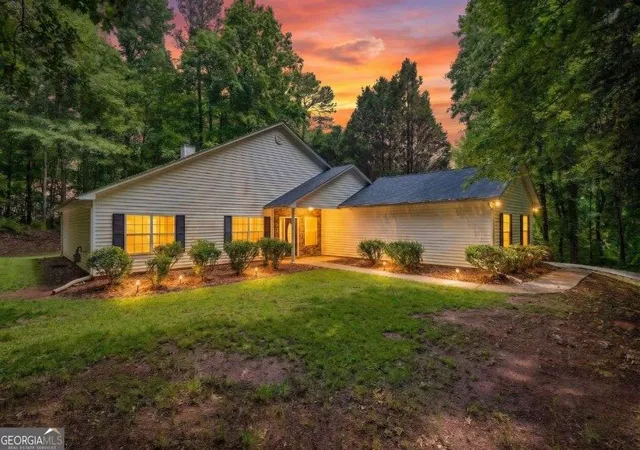 Photo 1 of Single family home for sale at 359 Cannongate Rd, Sharpsburg, GA 30277 | MLS# 10774931 | Listing updated on 2026-09-18