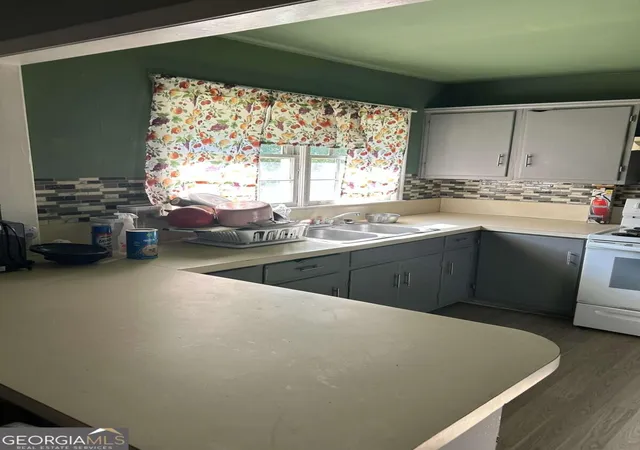 Photo 3 of Single family home for sale at 118 Shamrock Ave, Jesup, GA 31545 | MLS# 10837618 | Listing updated on 2026-09-15