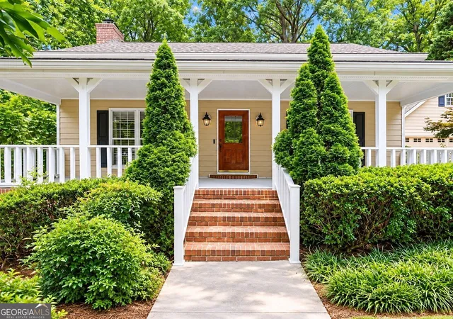 Photo 3 of Sale Pending at 1052 Evelyn Ln, Lilburn, GA 30047 | MLS# 10848487 | Listing updated on 2026-10-04