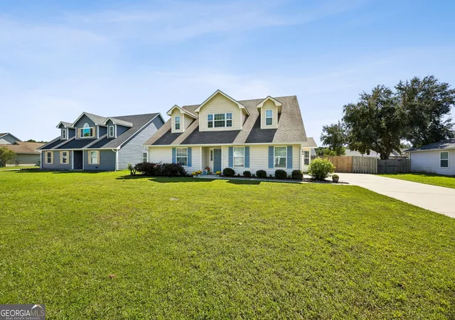 Photo 3 of Single family home for sale at 608 Victorias Cir, St. Marys, GA 31558 | MLS# 10849146 | Listing updated on 2026-10-02
