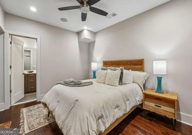 Photo 4 of Condo for sale at 307 Canton Way, Roswell, GA 30075 | MLS# 10839693 | Listing updated on 2026-09-17