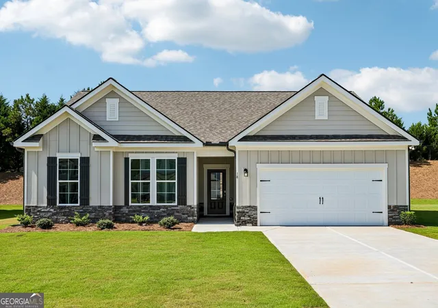 Photo 1 of Single family home for sale at 18 Purackal Ln, Statham, GA 30666 | MLS# 10846104 | Listing updated on 2026-10-04