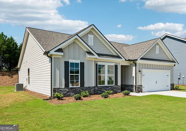 Photo 2 of Single family home for sale at 18 Purackal Ln, Statham, GA 30666 | MLS# 10846104 | Listing updated on 2026-10-04