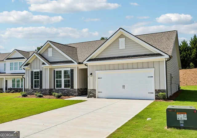 Photo 3 of Single family home for sale at 18 Purackal Ln, Statham, GA 30666 | MLS# 10846104 | Listing updated on 2026-10-04