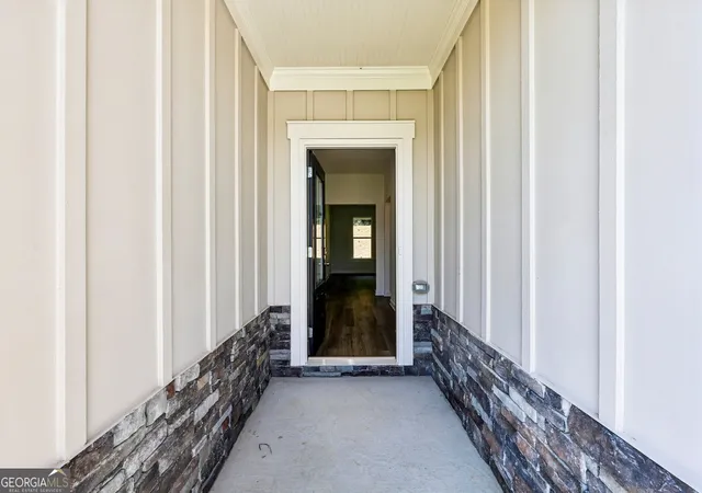 Photo 3 of Single family home for sale at 18 Purackal Ln, Statham, GA 30666 | MLS# 10846104 | Listing updated on 2026-10-04