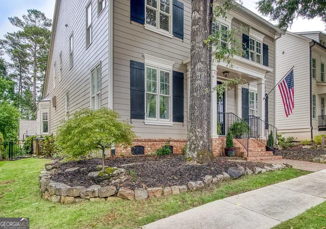 Photo 2 of Single family home for sale at 122 Middleton Dr, Peachtree City, GA 30269 | MLS# 10853375 | Listing updated on 2026-10-09