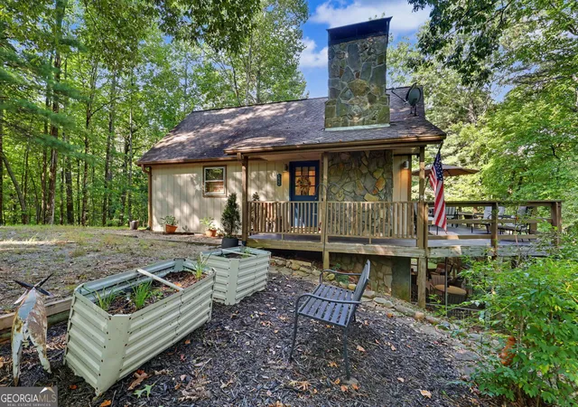 Photo 3 of Single family home for sale at 122 Navigator Ln, Tiger, GA 30576 | MLS# 10836990 | Listing updated on 2026-09-15