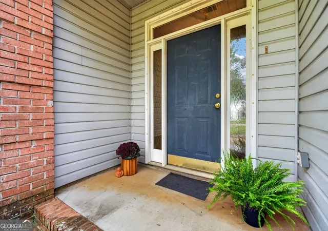 Photo 4 of Single family home for sale at 107 Ivey Ct, Warner Robins, GA 31088 | MLS# 10848309 | Listing updated on 2026-09-17