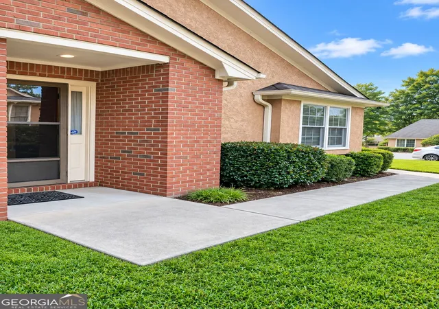 Photo 1 of Condo for sale at 7109 Woodridge Ln, Union City, GA 30291 | MLS# 10847634 | Listing updated on 2026-10-08