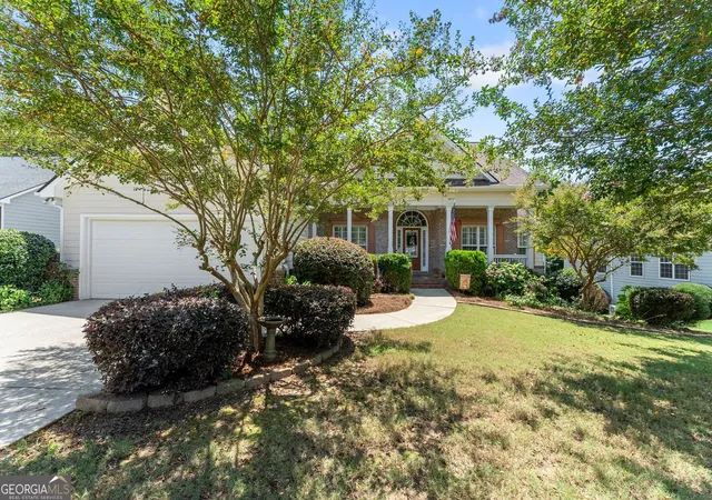 Photo 2 of Single family home for sale at 3819 Walnut Grove Wy, Gainesville, GA 30506 | MLS# 10820346 | Listing updated on 2026-09-07