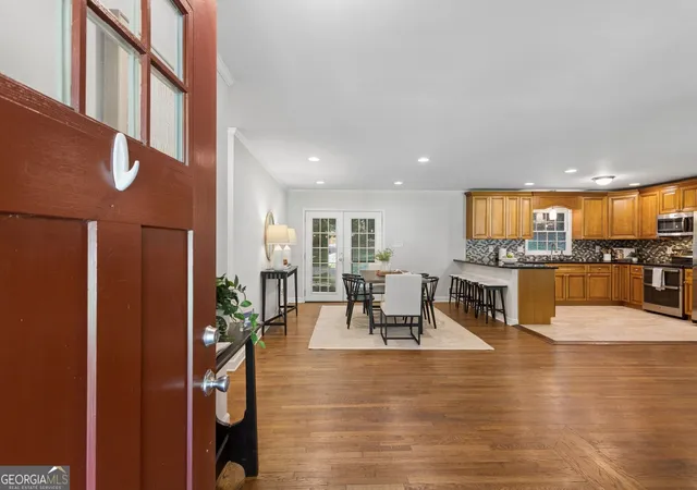 Photo 4 of Single family home for sale at 3195 Ann Rd, Smyrna, GA 30080 | MLS# 10842769 | Listing updated on 2026-10-09