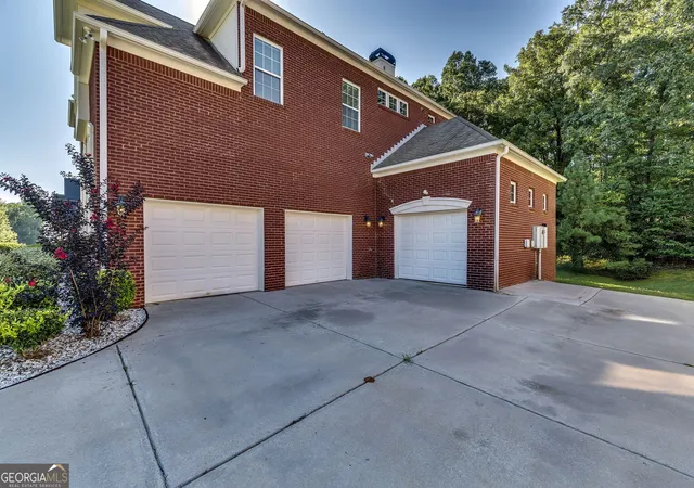 Photo 3 of Single family home for sale at 4473 River Vista Rd, Ellenwood, GA 30294 | MLS# 10846372 | Listing updated on 2026-10-02