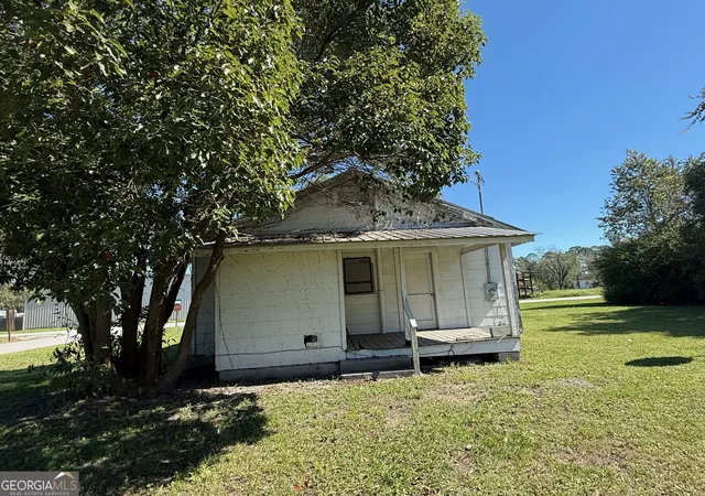 Photo 2 of Single family home for sale at 83 Griffin Ave, Hoboken, GA 31542 | MLS# 10879083 | Listing updated on 2026-10-27
