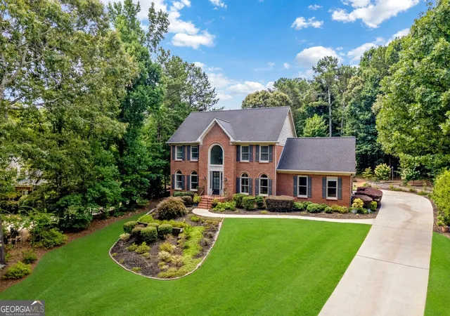 Photo 2 of Single family home for sale at 1580 Winding Crk Cir, Snellville, GA 30078 | MLS# 10807435 | Listing updated on 2026-09-14