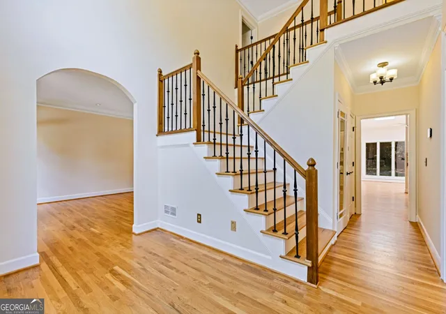 Photo 4 of Single family home for sale at 1580 Winding Crk Cir, Snellville, GA 30078 | MLS# 10807435 | Listing updated on 2026-09-14
