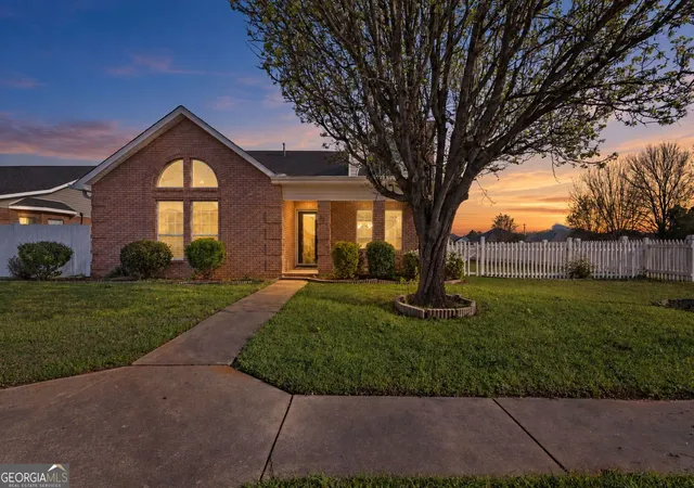Photo 1 of Single family home for sale at 87 Park Ln, Warner Robins, GA 31093 | MLS# 10846695 | Listing updated on 2026-09-23