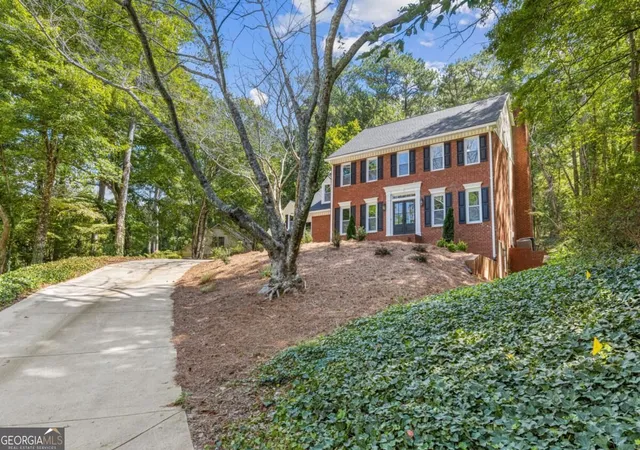 Photo 2 of Single family home for sale at 3442 Johnson Fry Rd Ne, Roswell, GA 30075 | MLS# 10850834 | Listing updated on 2026-10-07