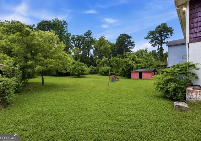 Photo 4 of Single family home for sale at 536 Elmwood Rd NW, Atlanta, GA 30318 | MLS# 10850049 | Listing updated on 2026-10-06
