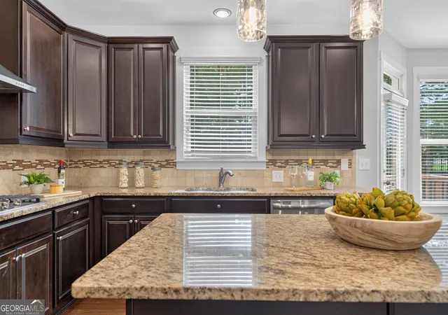 Photo 4 of Single family home for sale at 3950 Estates Path, Cumming, GA 30040 | MLS# 10807856 | Listing updated on 2026-09-18