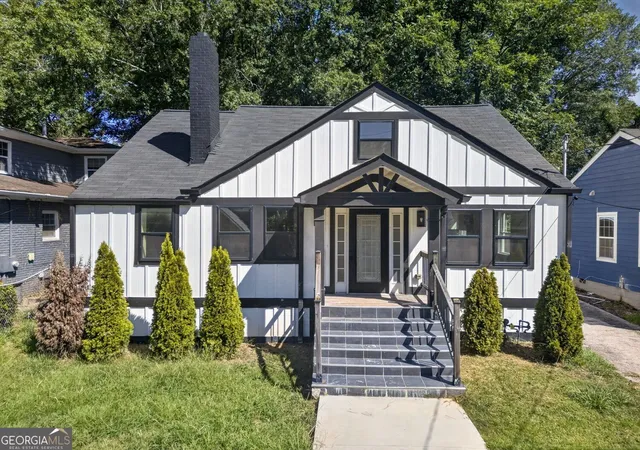 Single family home for sale at 1519 Venetian Dr SW, Atlanta, GA 30311 | MLS# 10843963
