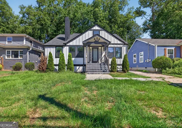 Photo 2 of Single family home for sale at 1519 Venetian Dr SW, Atlanta, GA 30311 | MLS# 10843963 | Listing updated on 2026-09-11