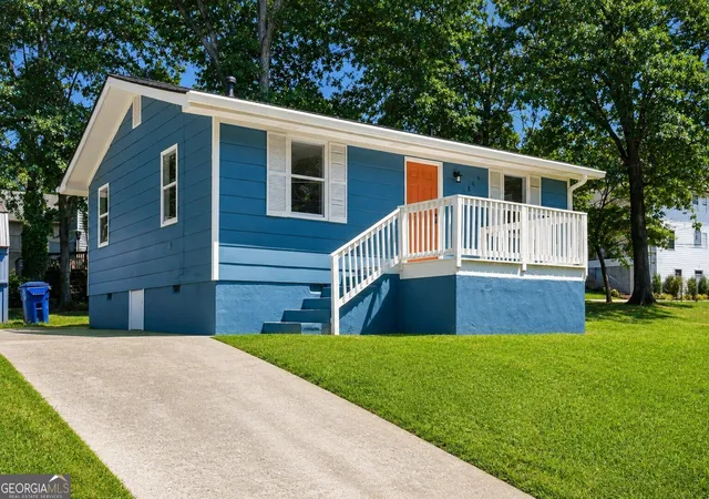 Photo 2 of Single family home for sale at 1869 Spring Ave Nw, Atlanta, GA 30318 | MLS# 10837966 | Listing updated on 2026-09-02