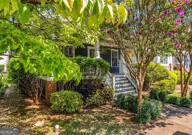 Photo 1 of Single family home for sale at 925 Margaret St, Hapeville, GA 30354 | MLS# 10837761 | Listing updated on 2026-09-18