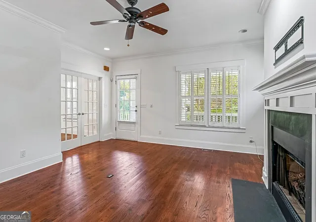 Photo 4 of Single family home for sale at 925 Margaret St, Hapeville, GA 30354 | MLS# 10837761 | Listing updated on 2026-09-18