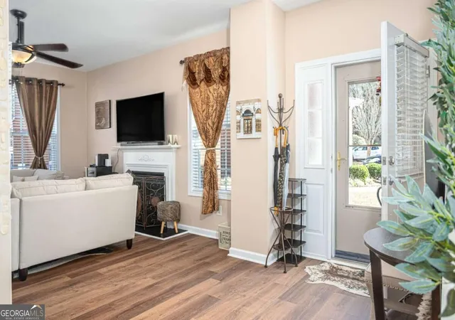 Photo 4 of Townhouse for sale at 988 Treymont Way, Lawrenceville, GA 30045 | MLS# 10842709 | Listing updated on 2026-09-10