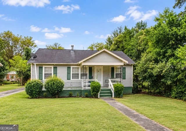 Photo 1 of Sale Pending at 1288 Hillridge Dr, Macon, GA 31206 | MLS# 10847566 | Listing updated on 2026-10-26