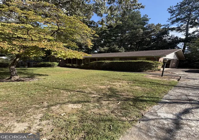 Photo 3 of Single family home for sale at 1663 Kings Dl Cir, Atlanta, GA 30338 | MLS# 10847787 | Listing updated on 2026-09-28