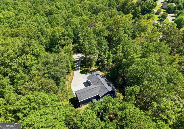 Photo 3 of Single family home for sale at 2850 Willow Bnd Dr, Cumming, GA 30028 | MLS# 10841184 | Listing updated on 2026-10-02
