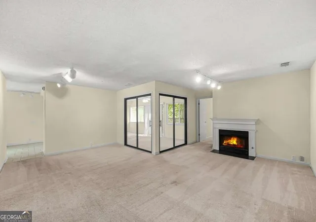 Photo 2 of Condo for sale at 14 Dunwoody Springs Dr, Sandy Springs, GA 30328 | MLS# 10830353 | Listing updated on 2026-09-13