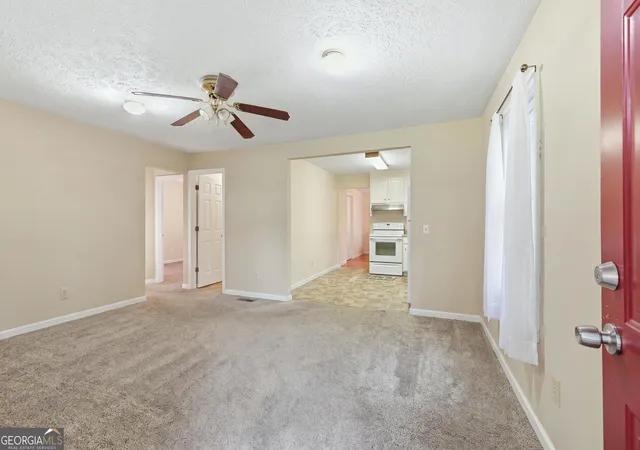 Photo 2 of Sale Pending at 520 Easy St, Toccoa, GA 30577 | MLS# 10875481 | Listing updated on 2026-10-28