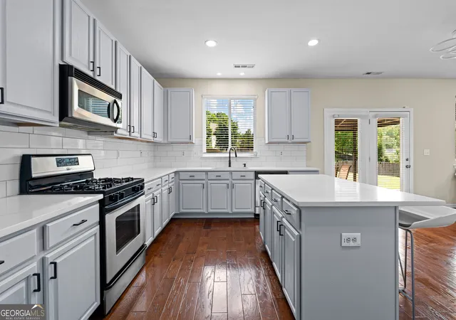 Photo 3 of Single family home for sale at 145 Paxton Pl, Newnan, GA 30263 | MLS# 10844063 | Listing updated on 2026-09-11