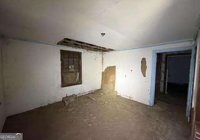 Photo 3 of Single family home for sale at 1450 May Ave, Macon, GA 31204 | MLS# 10844538 | Listing updated on 2026-09-11