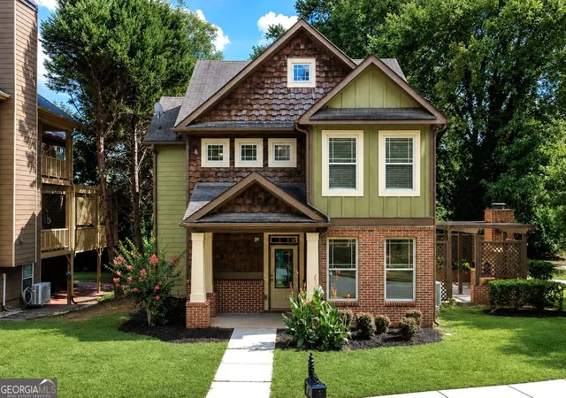 Photo 1 of Single family home for sale at 44 Magnolia Pkwy, Hampton, GA 30228 | MLS# 10832577 | Listing updated on 2026-09-10
