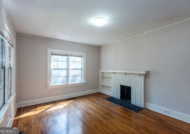 Photo 3 of Single family home for sale at 1269 Oak Grv Ave SE, Atlanta, GA 30316 | MLS# 10839542 | Listing updated on 2026-09-17