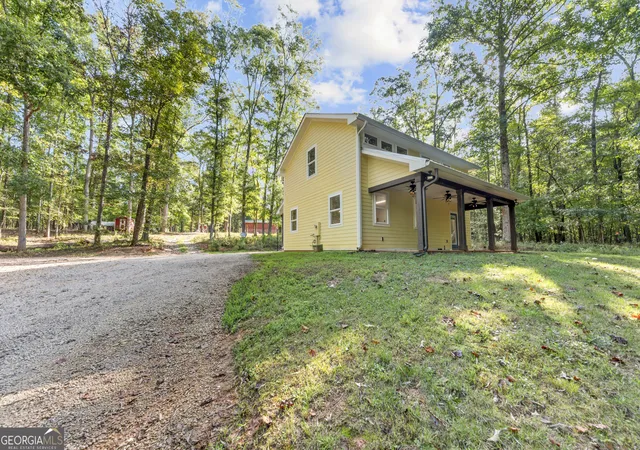 Photo 1 of Single family home for sale at 1250 Guinn Rd, Madison, GA 30650 | MLS# 10851150 | Listing updated on 2026-10-06