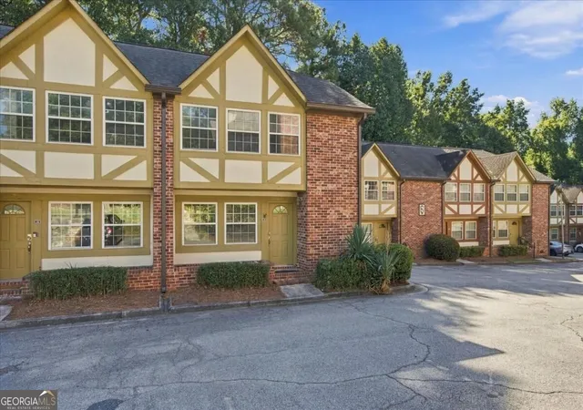 Photo 1 of Condo for sale at 2825 Northeast Expy #J4, Atlanta, GA 30345 | MLS# 10878311 | Listing updated on 2026-10-26